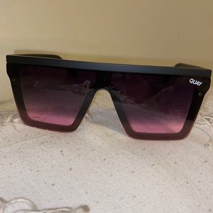 QUAY Hindsight 125 sunglasses